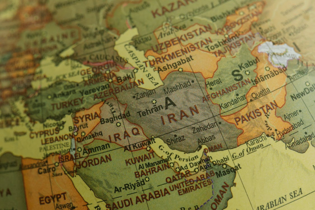 Middle East Conflict Escalates: Global Impact & Oil Crisis